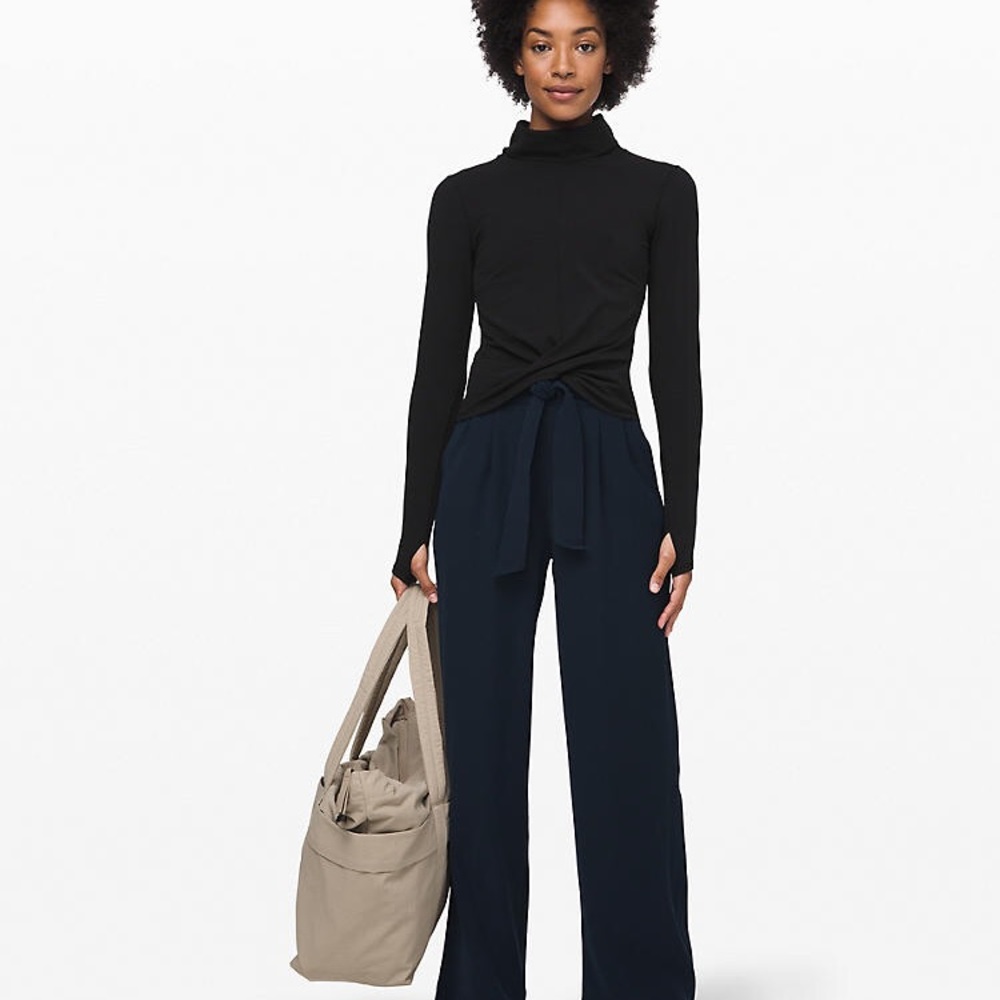 Lululemon Noir Pant